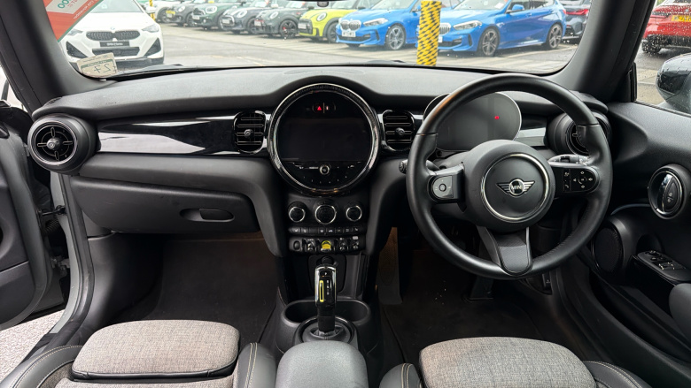 MINI Hatchback 135kW Cooper S Level 2 33kWh 3dr Auto Electric Hatchback